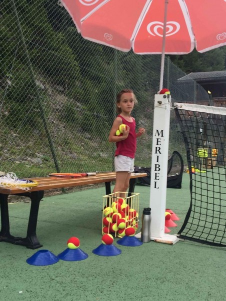 Tennis course for children (6-11 y/o) - 1h30 / day - Méribel