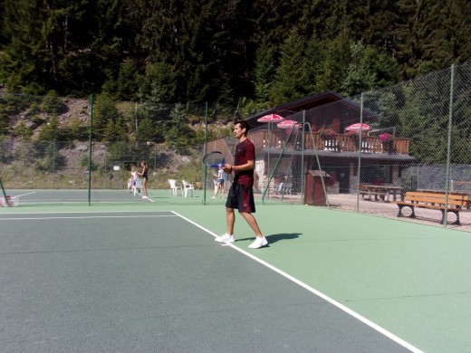 Adult tennis course - 1h30/day - Méribel