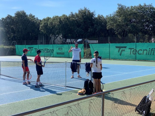 Curso de tenis PERFORMANCE (A partir de 8 años) - Nîmes