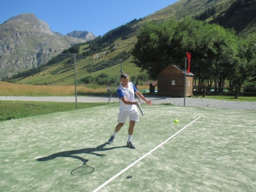 Adult tennis course 3h/day - Val d'Isère